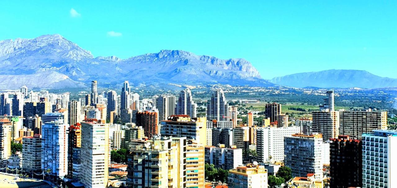 Апартаменты С Видом На Море И Горы Benidorm Bagian luar foto